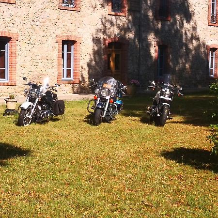 Les Chambres D'Hotes De La Frissonnette Auzelles Buitenkant foto